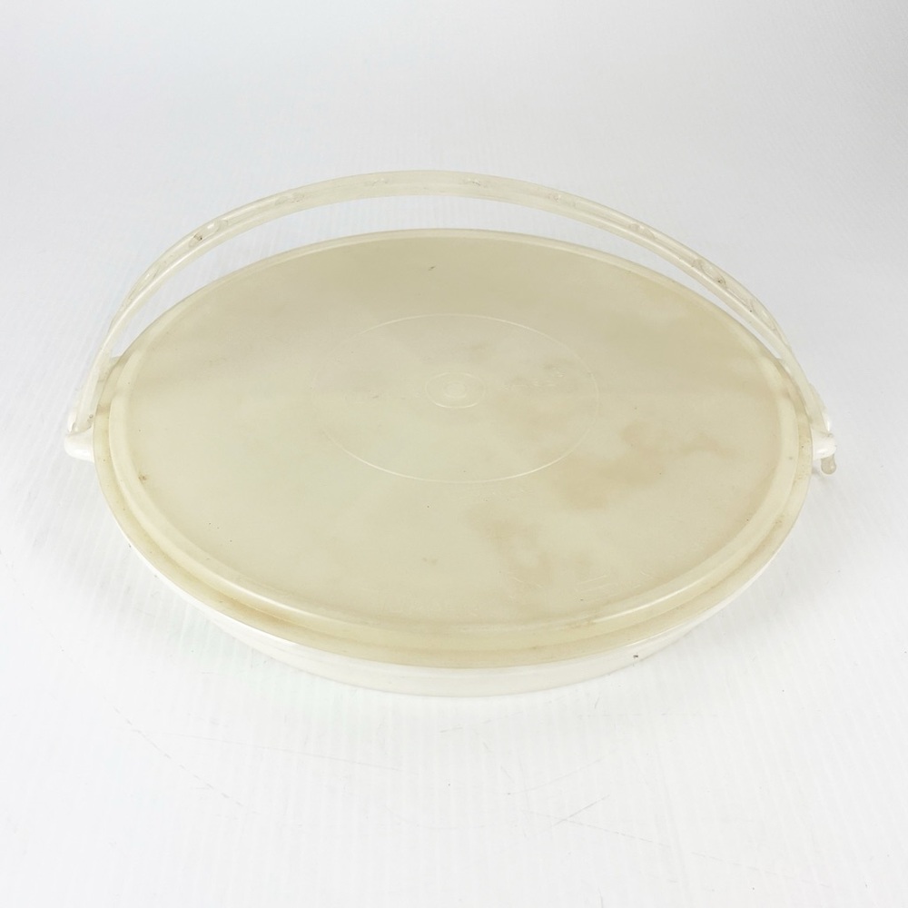 VTG Tupperware Divided Party Susan Server Relish Veggie Tray with Lid & Handle